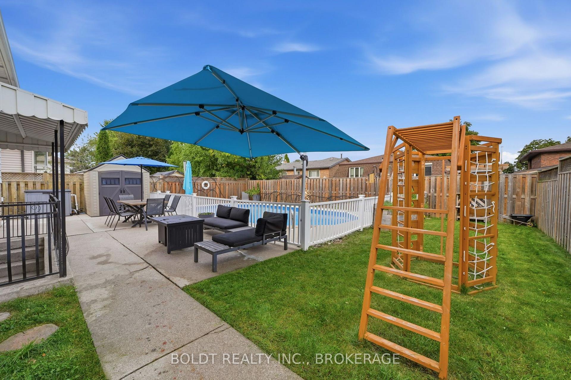 Photo 42 of 84 Allanbrook Street, Hamilton, Stoney Creek Mountain — HOMEH