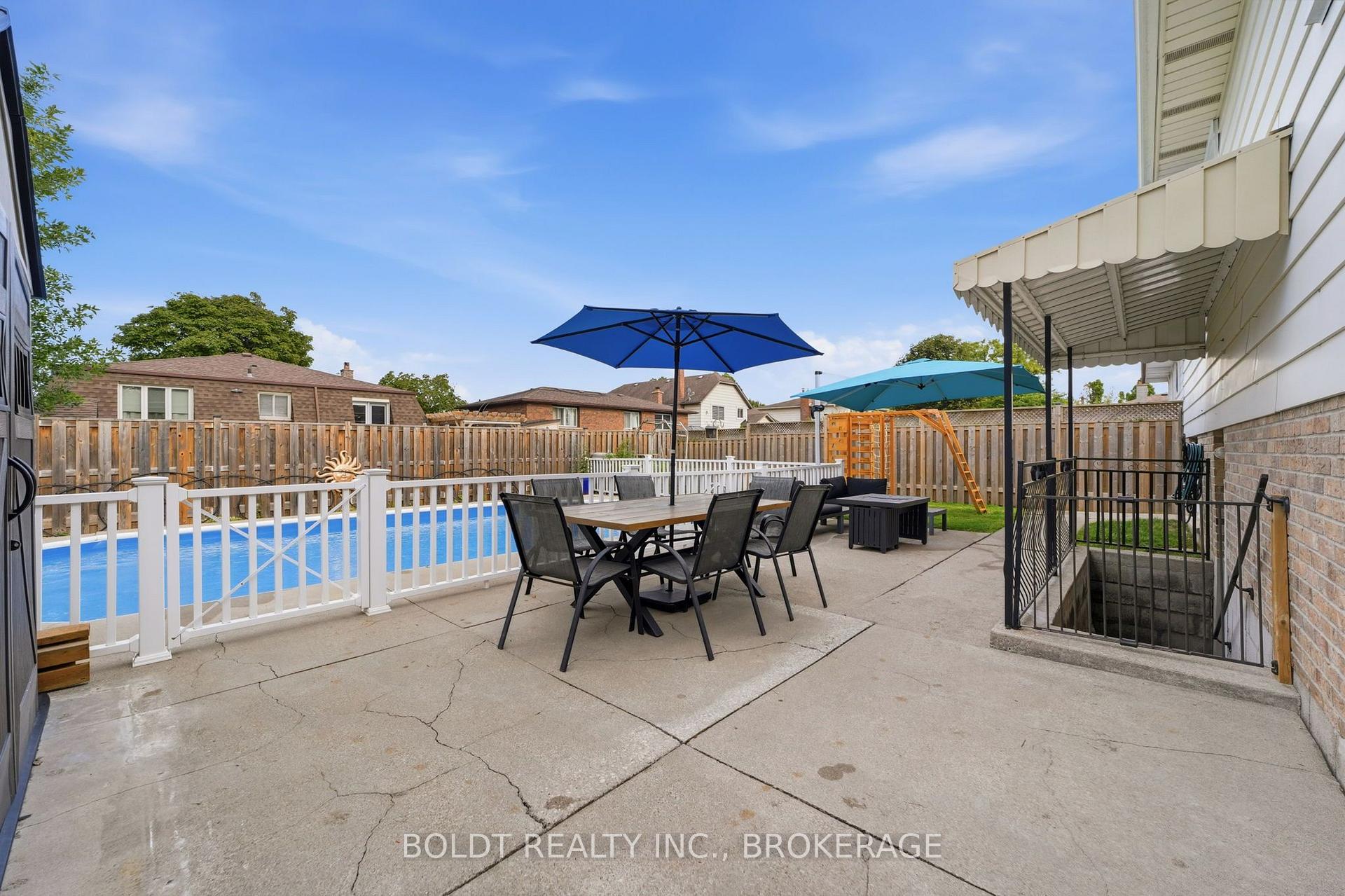 Photo 44 of 84 Allanbrook Street, Hamilton, Stoney Creek Mountain — HOMEH