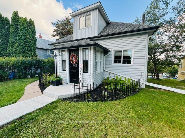 Photo 1 of 917 Park Street, Kenora, Central — HOMEH