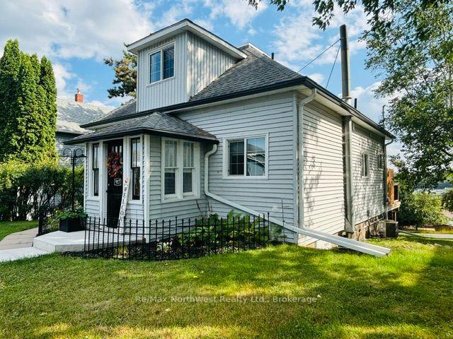 Photo 3 of 917 Park Street, Kenora, Central — HOMEH