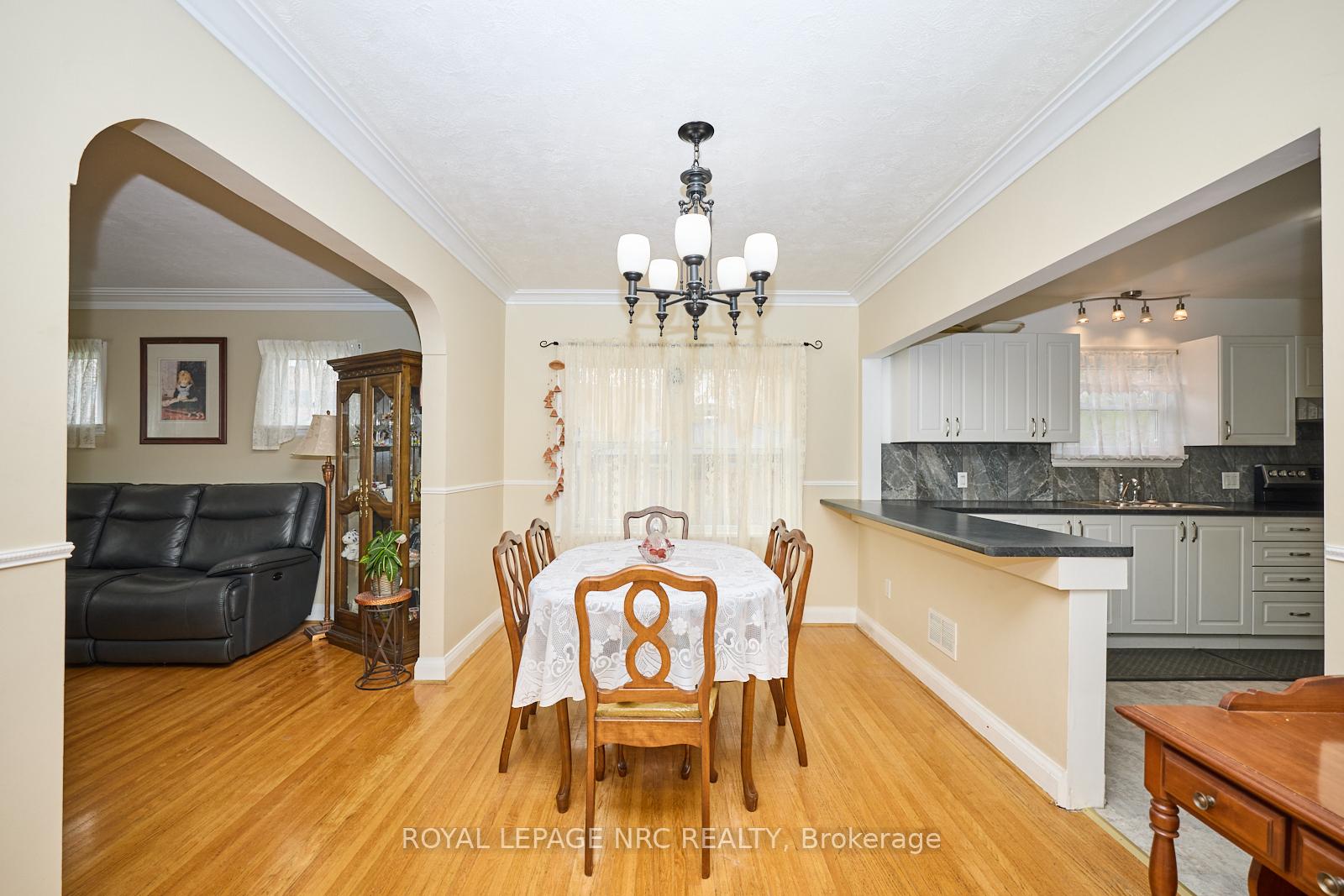 Photo 9 of 1 Thorndale Avenue, St. Catharines, Haig — HOMEH