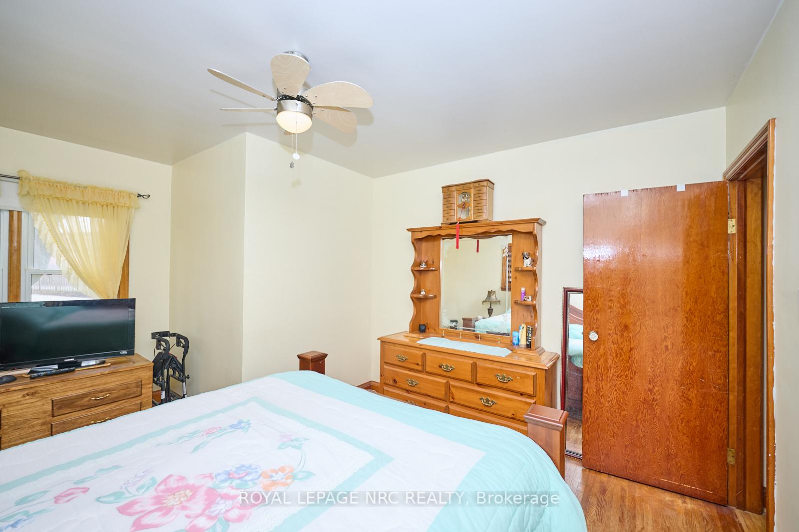 Photo 15 of 1 Thorndale Avenue, St. Catharines, Haig — HOMEH