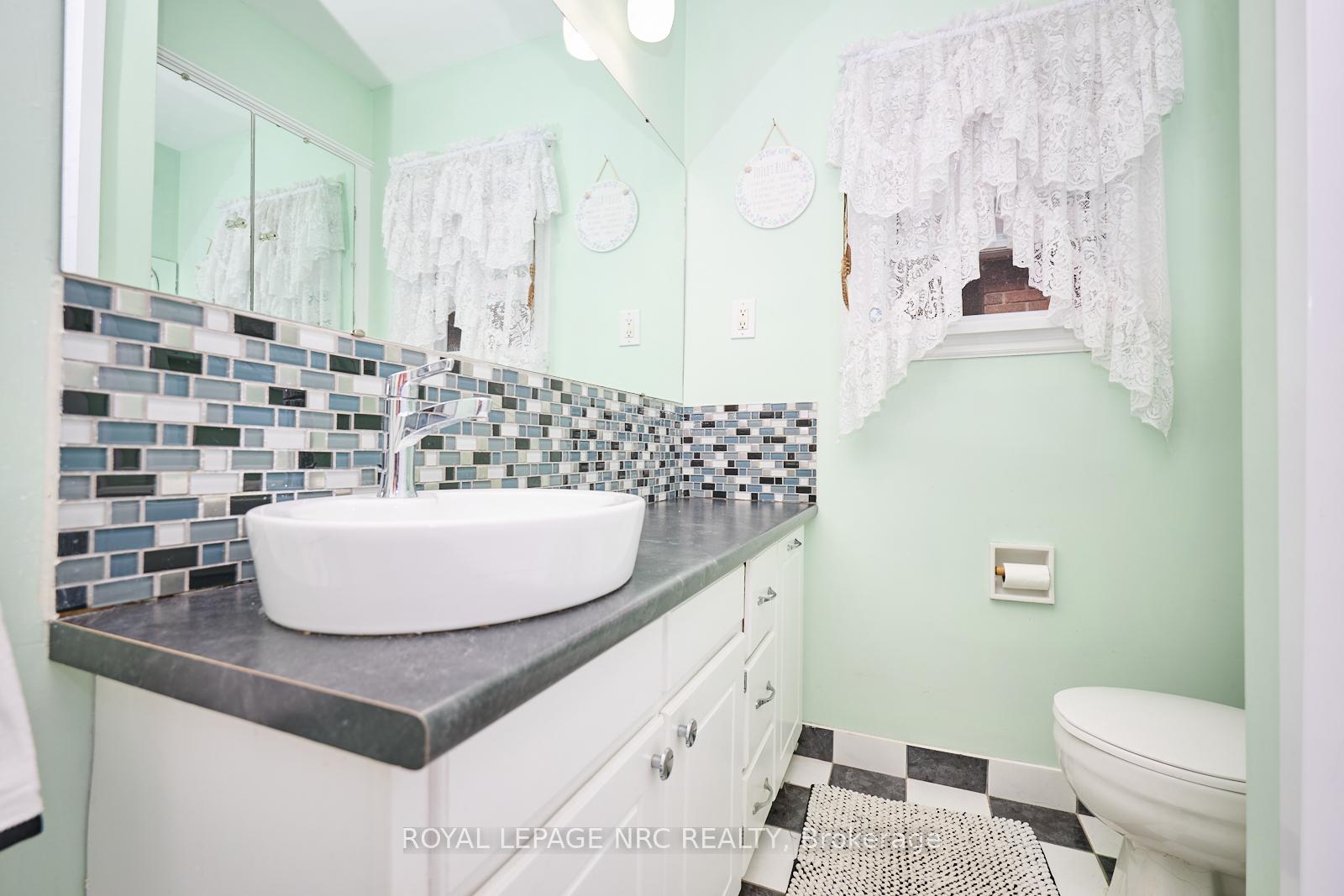 Photo 17 of 1 Thorndale Avenue, St. Catharines, Haig — HOMEH