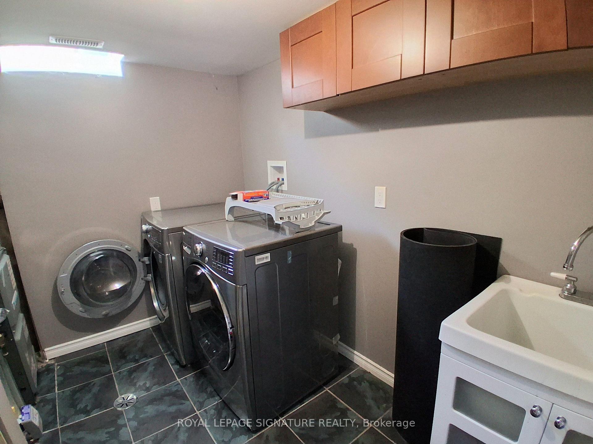 Photo 10 of 50 Shadetree Crescent, Hamilton, Stoney Creek Mountain — HOMEH