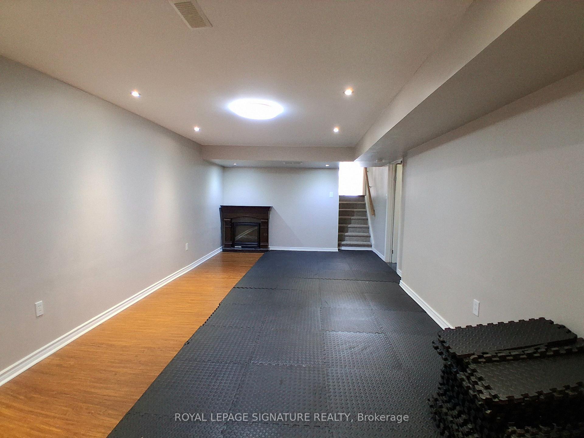 Photo 12 of 50 Shadetree Crescent, Hamilton, Stoney Creek Mountain — HOMEH