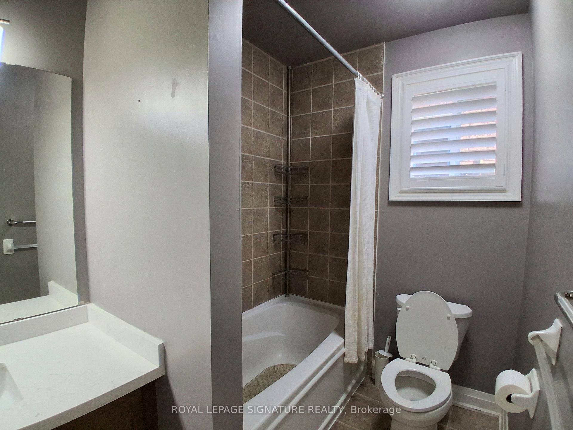 Photo 15 of 50 Shadetree Crescent, Hamilton, Stoney Creek Mountain — HOMEH