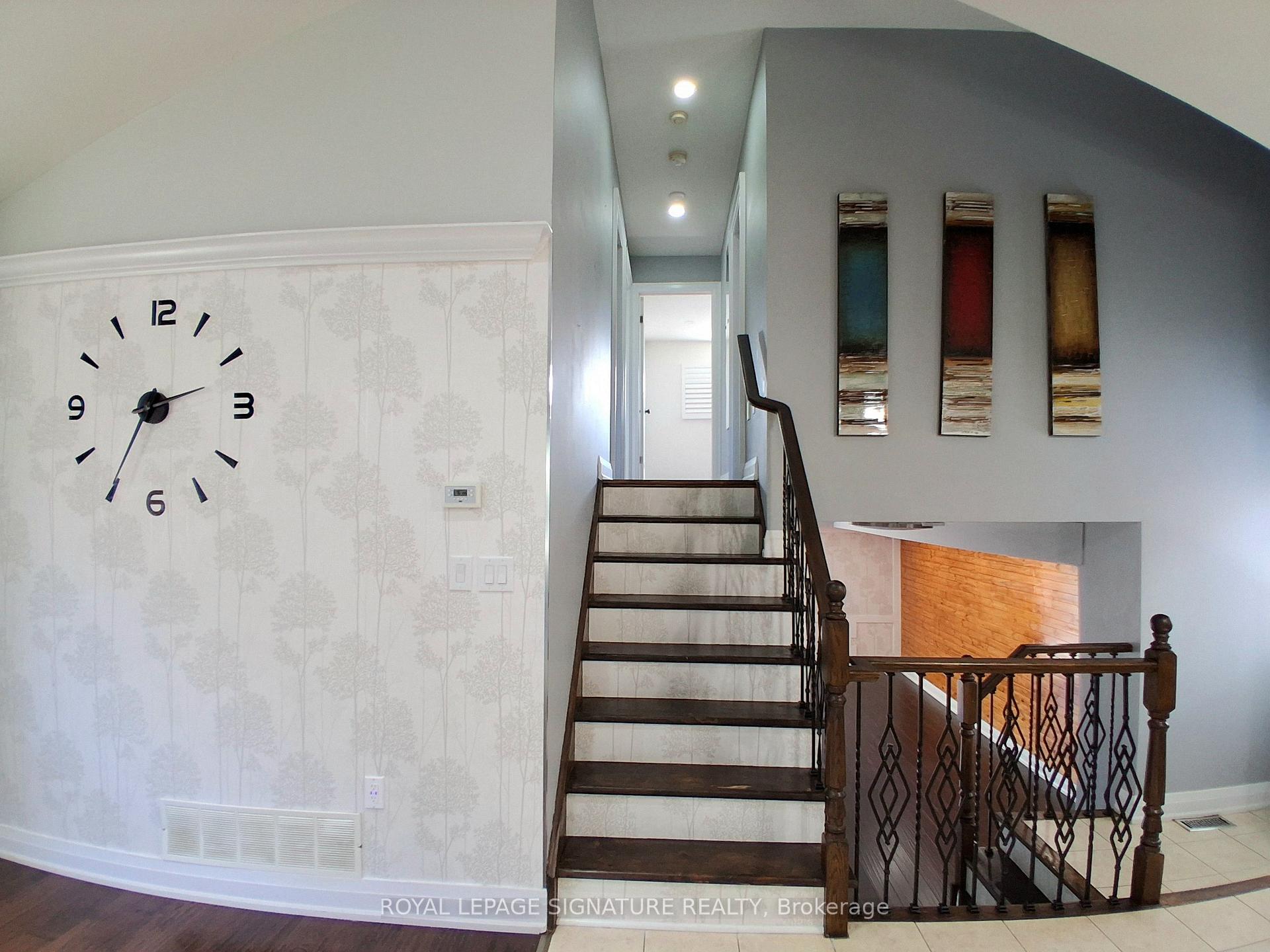 Photo 19 of 50 Shadetree Crescent, Hamilton, Stoney Creek Mountain — HOMEH