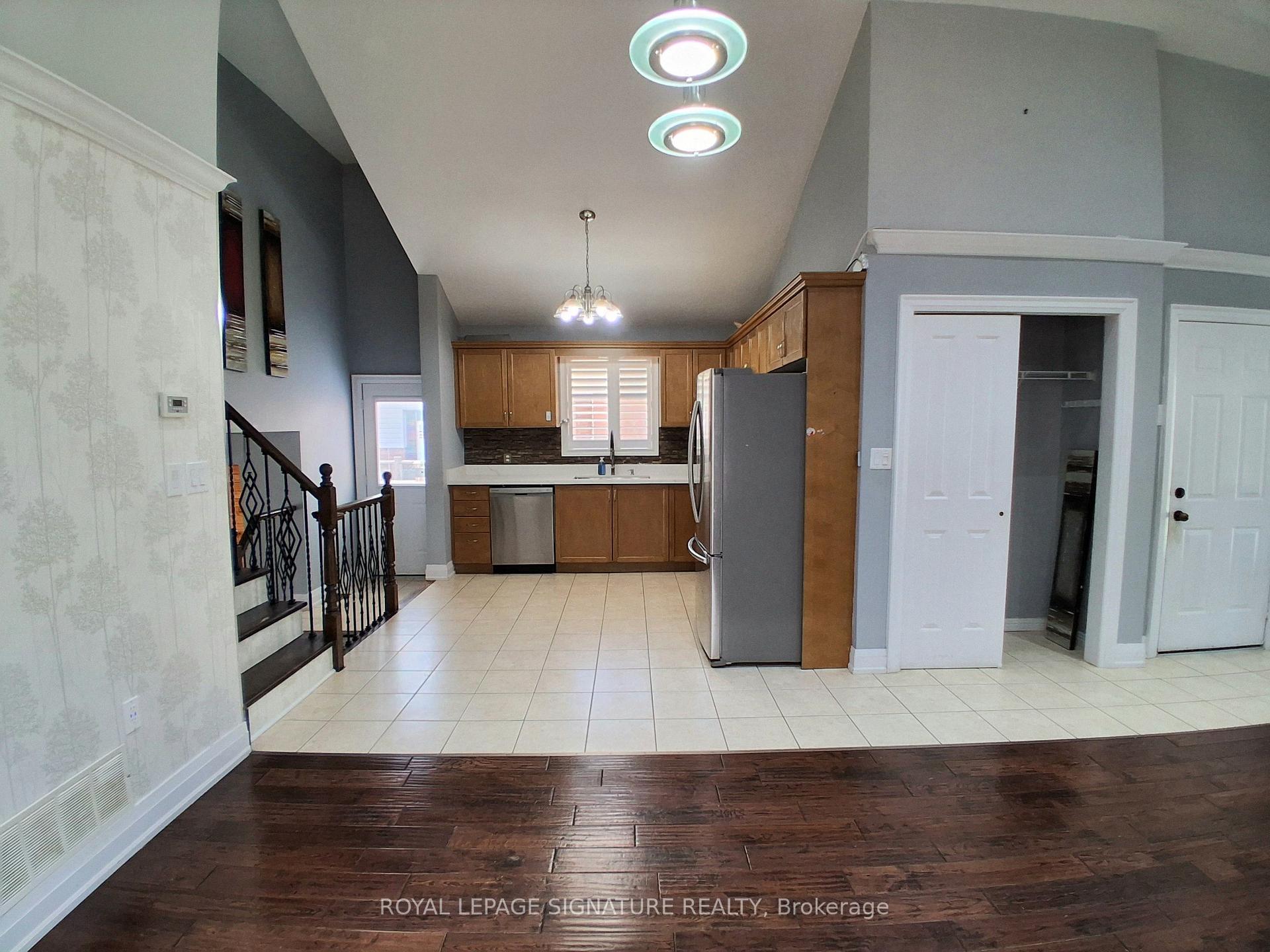 Photo 35 of 50 Shadetree Crescent, Hamilton, Stoney Creek Mountain — HOMEH