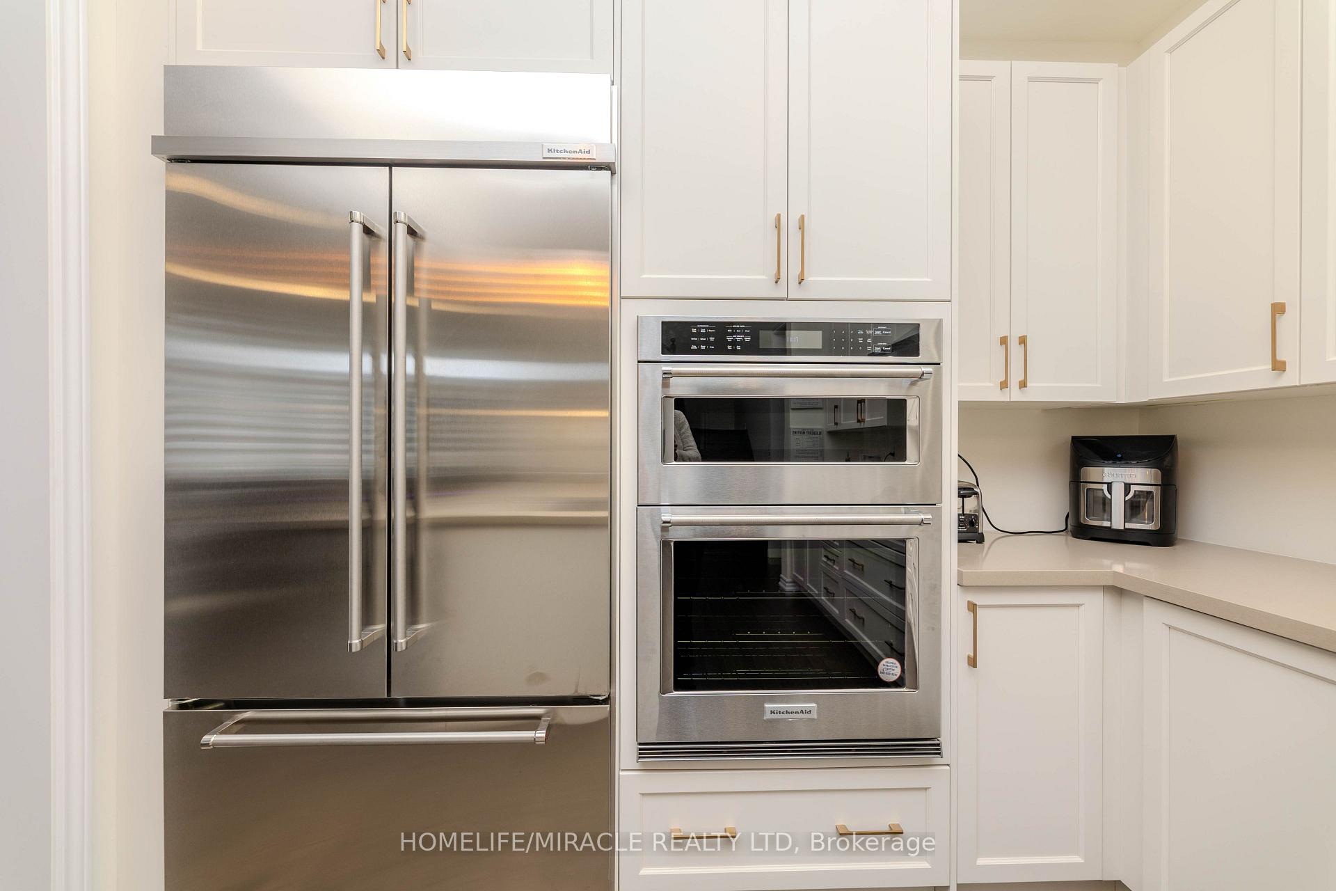 Photo 16 of 89 Halldorson Avenue, Aurora, Bayview Northeast — HOMEH