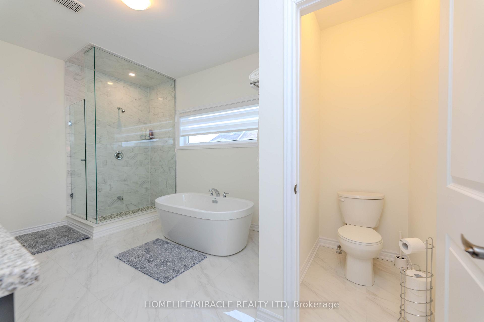 Photo 29 of 89 Halldorson Avenue, Aurora, Bayview Northeast — HOMEH