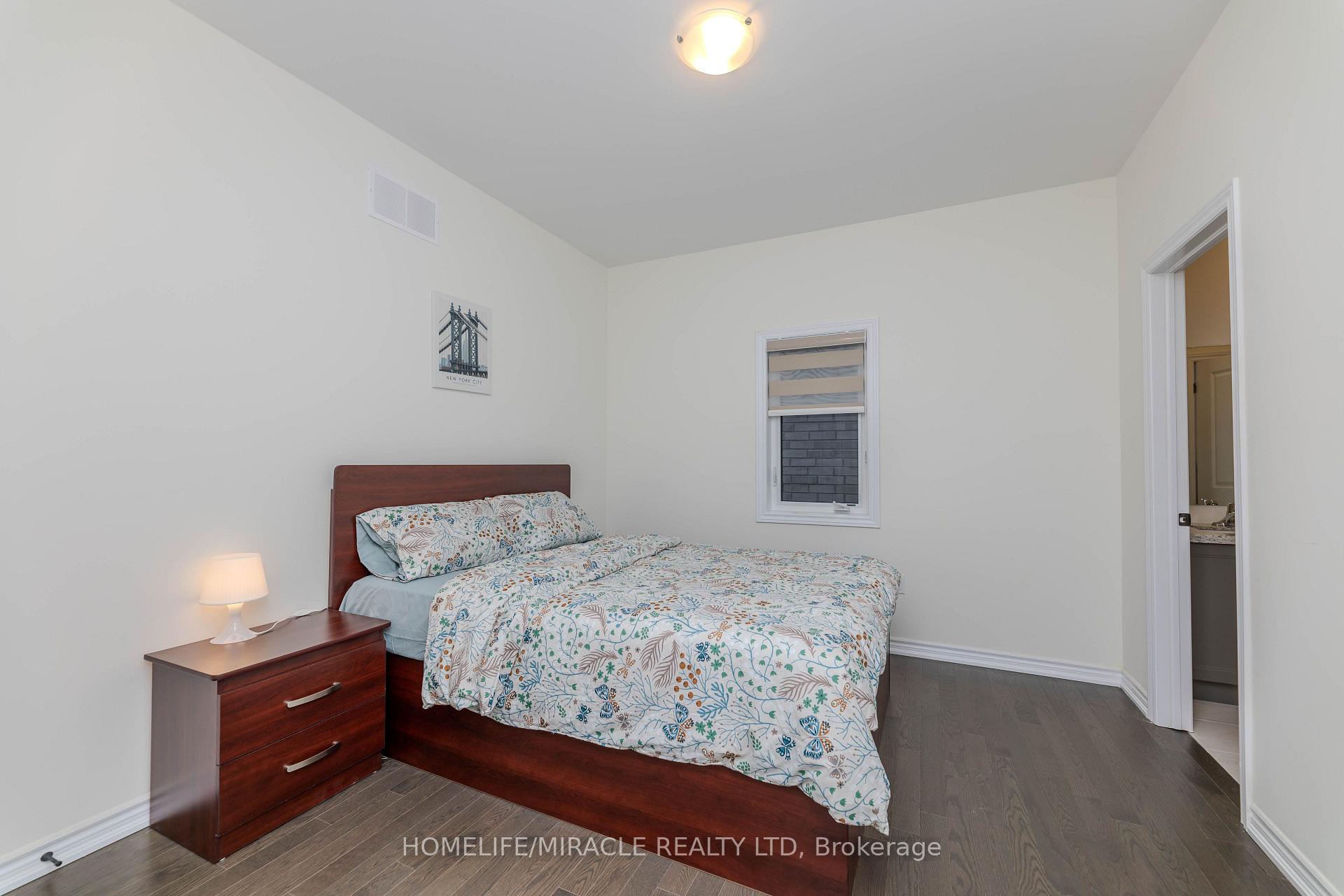 Photo 30 of 89 Halldorson Avenue, Aurora, Bayview Northeast — HOMEH