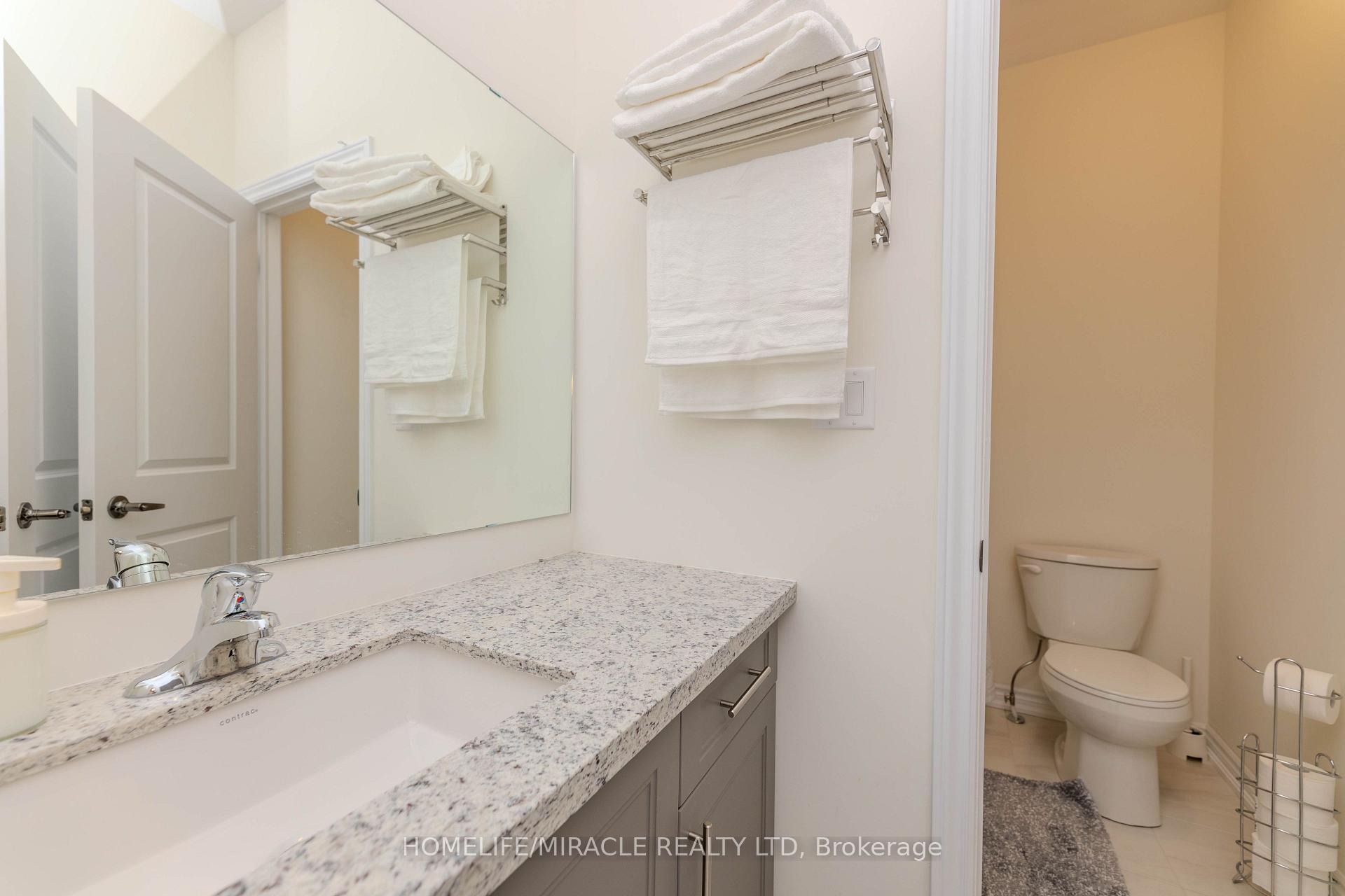 Photo 38 of 89 Halldorson Avenue, Aurora, Bayview Northeast — HOMEH