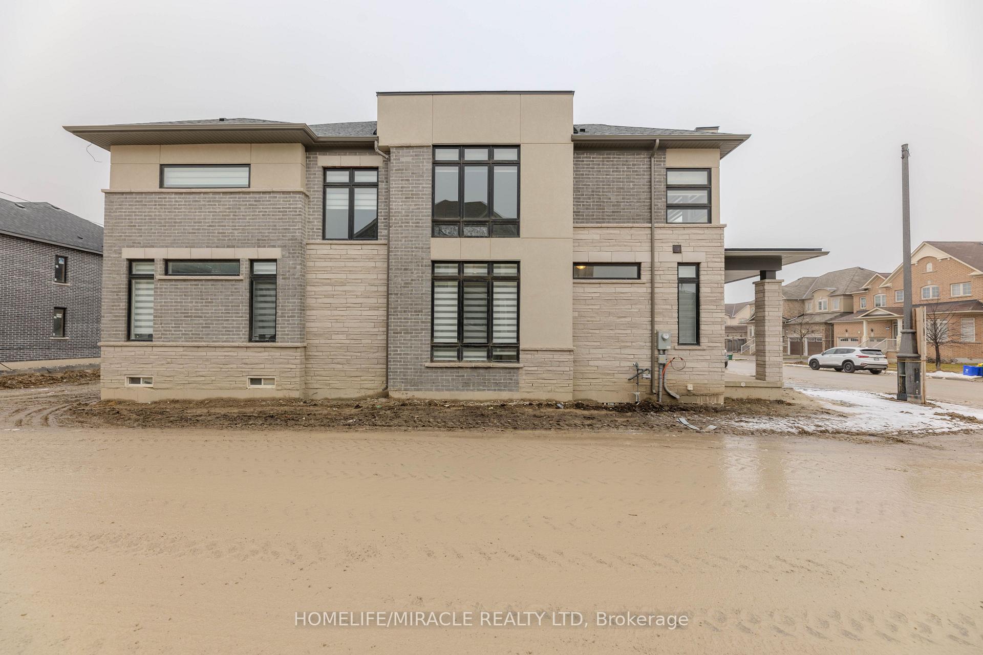 Photo 41 of 89 Halldorson Avenue, Aurora, Bayview Northeast — HOMEH