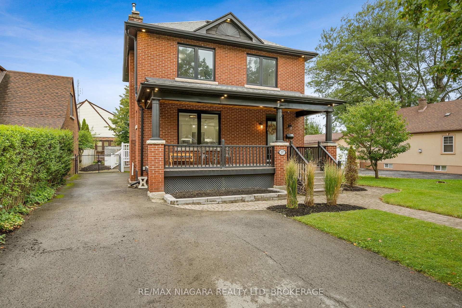 Photo 2 of 157 Aqueduct Street, Welland, Prince Charles — HOMEH