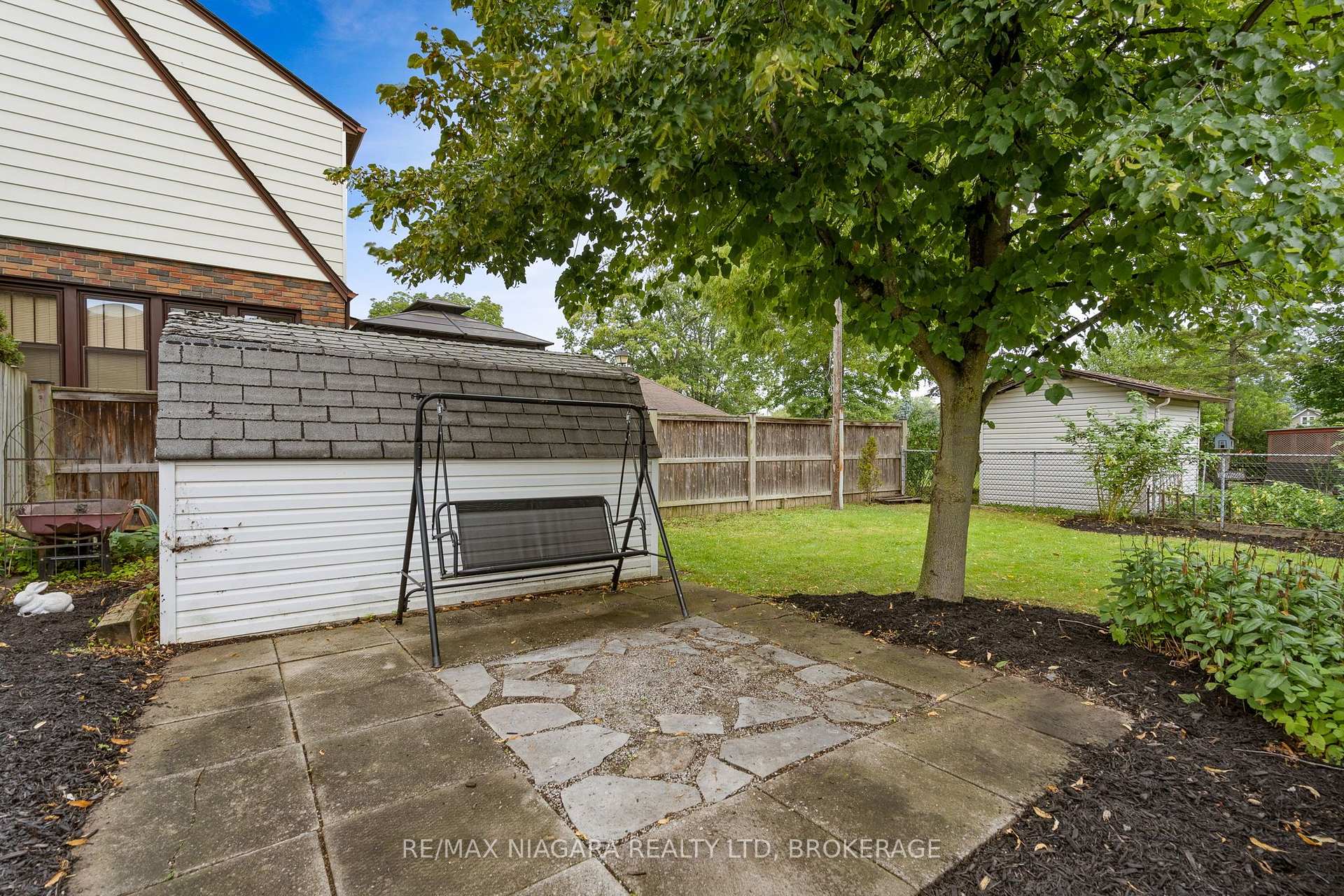Photo 33 of 157 Aqueduct Street, Welland, Prince Charles — HOMEH