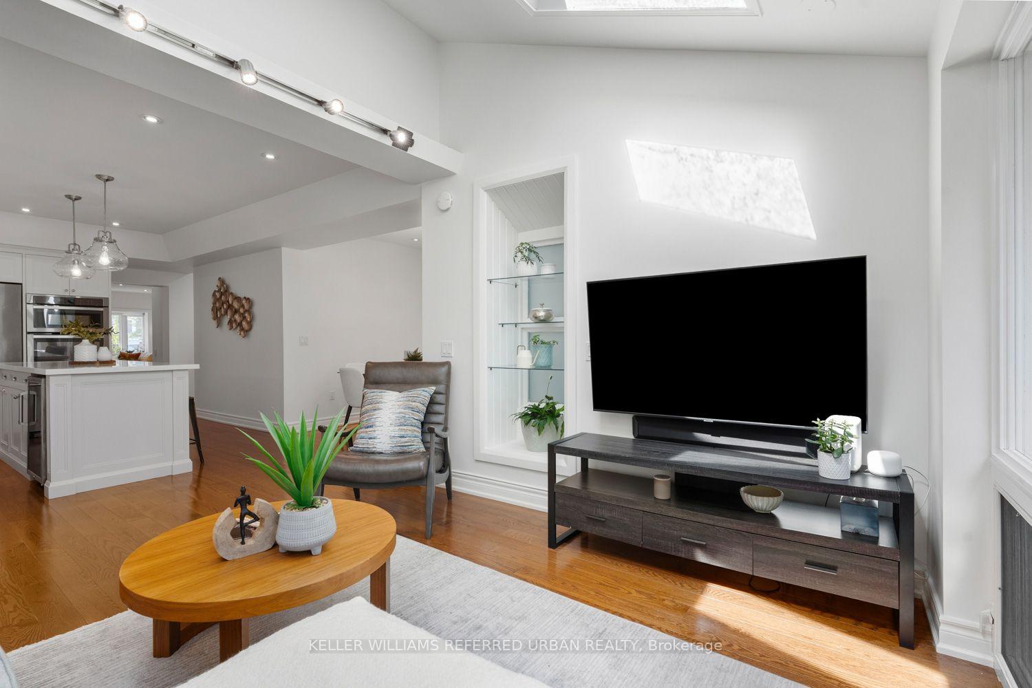 Photo 20 of 109 Kennedy Avenue, Toronto, High Park-Swansea — HOMEH