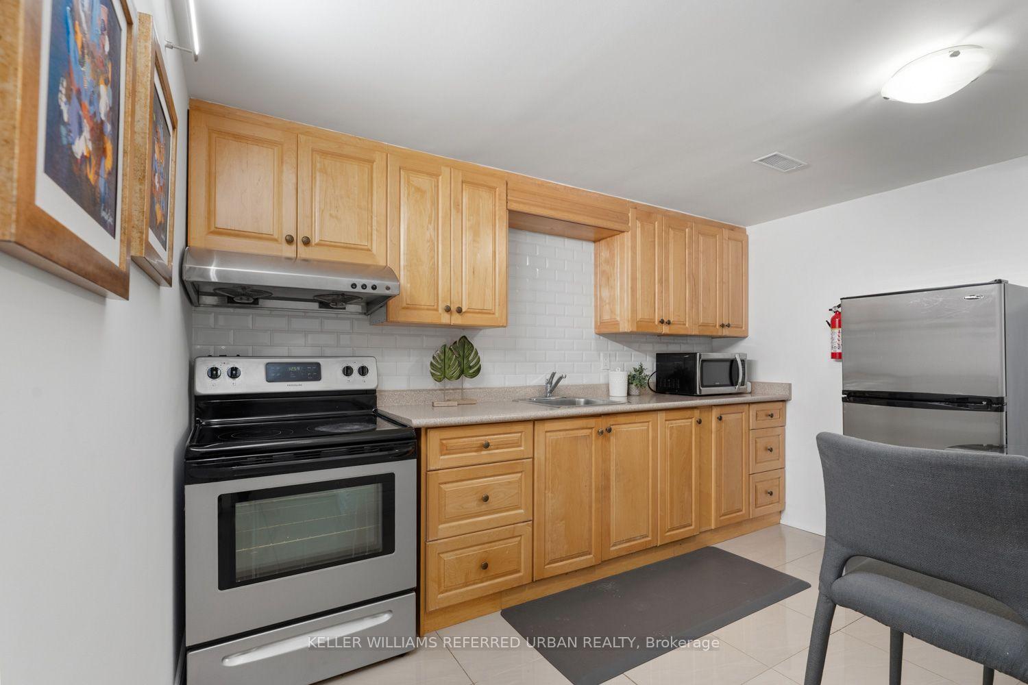 Photo 40 of 109 Kennedy Avenue, Toronto, High Park-Swansea — HOMEH