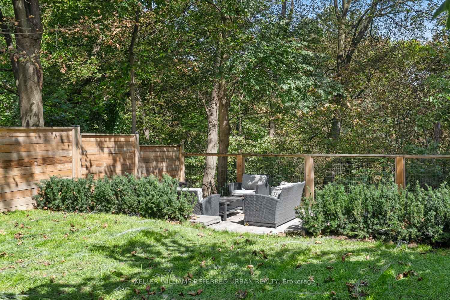 Photo 5 of 109 Kennedy Avenue, Toronto, High Park-Swansea — HOMEH
