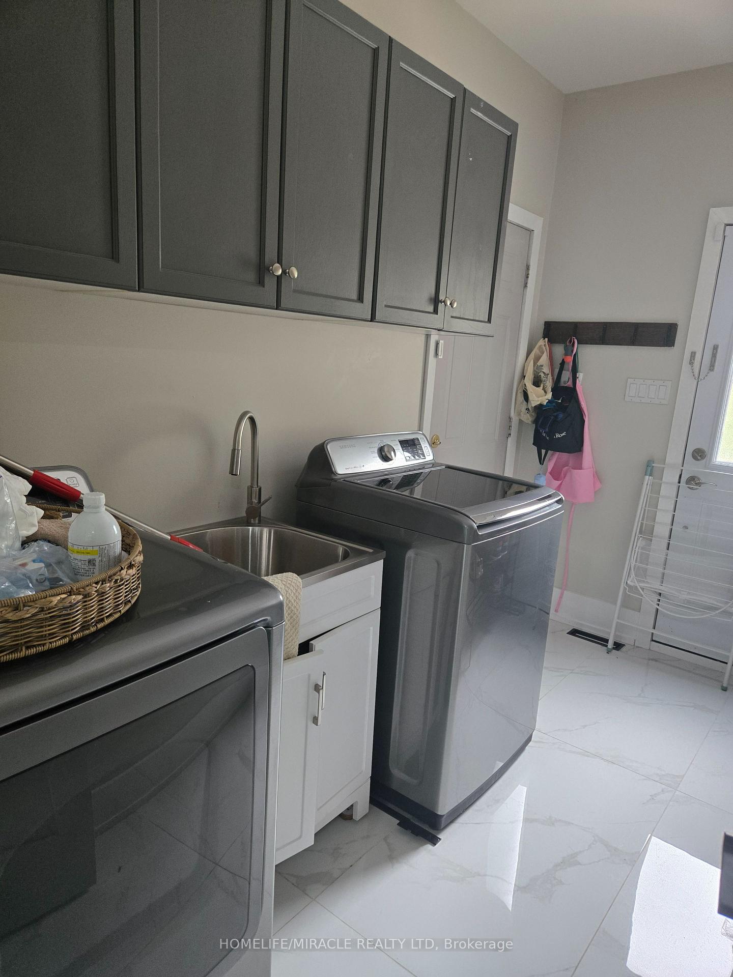 Photo 29 of 11045 Inglis Drive, Milton, Campbellville — HOMEH