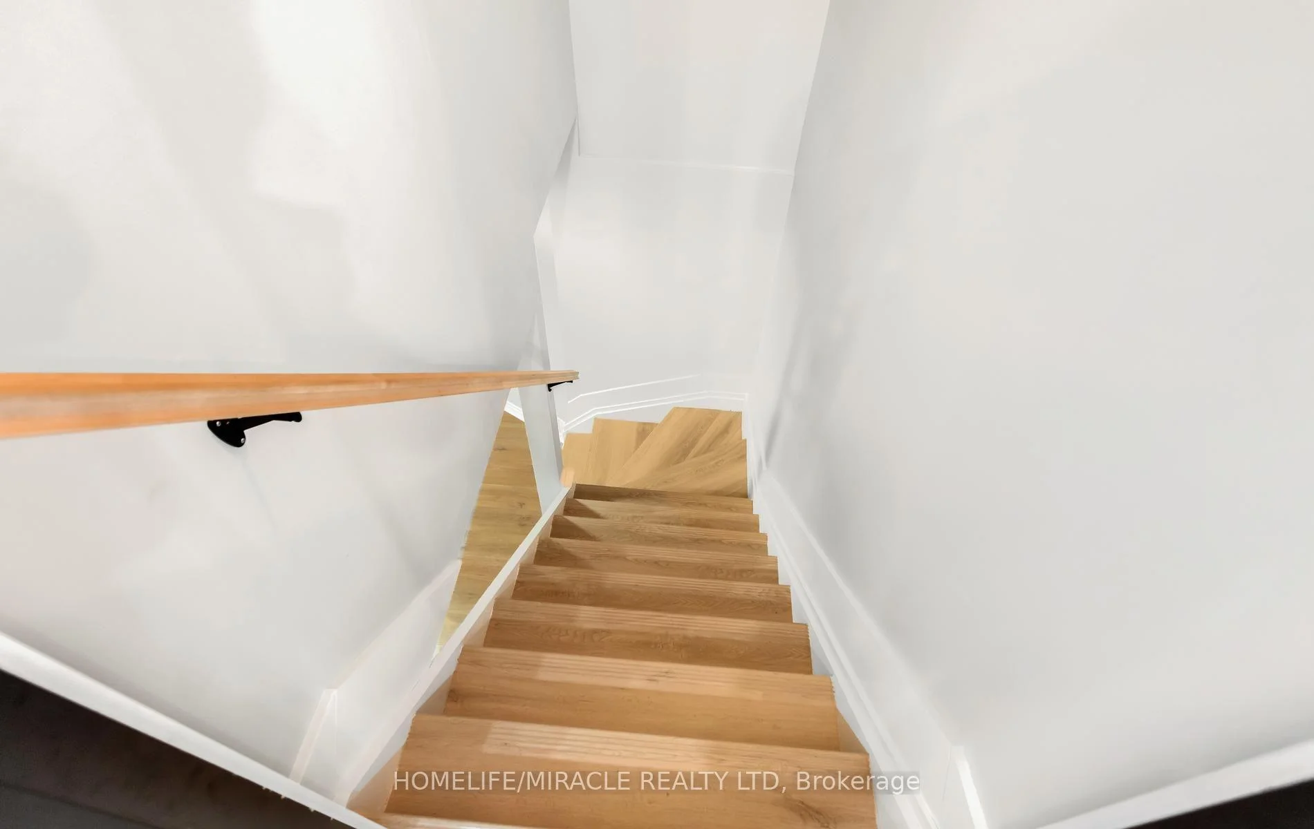 Photo 74 of 11045 Inglis Drive, Milton, Campbellville — HOMEH