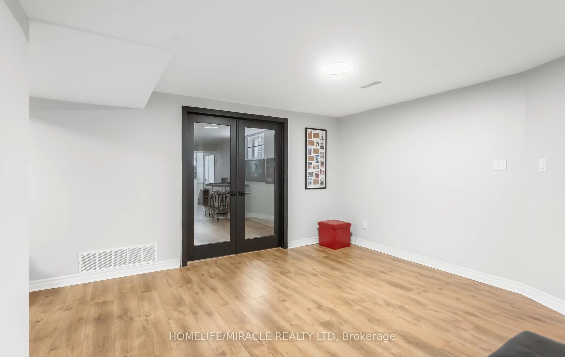 Photo 76 of 11045 Inglis Drive, Milton, Campbellville — HOMEH