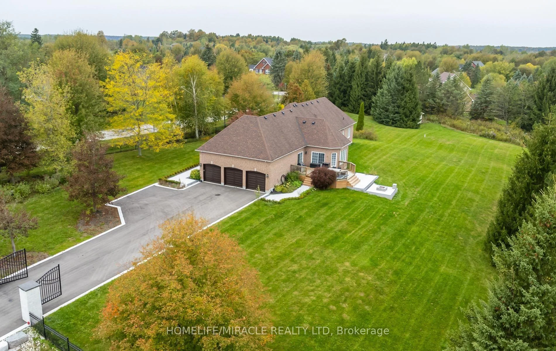Photo 96 of 11045 Inglis Drive, Milton, Campbellville — HOMEH