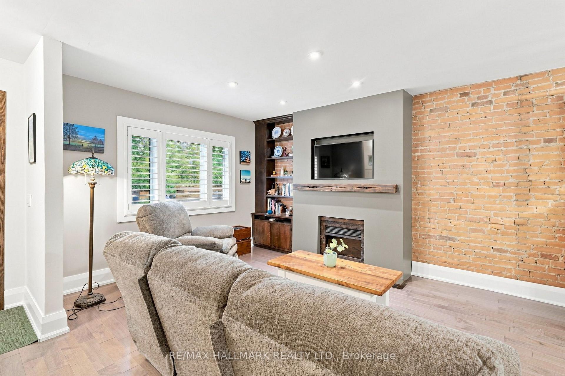Photo 16 of 1 Glenmount Park Road, Toronto, East End-Danforth — HOMEH