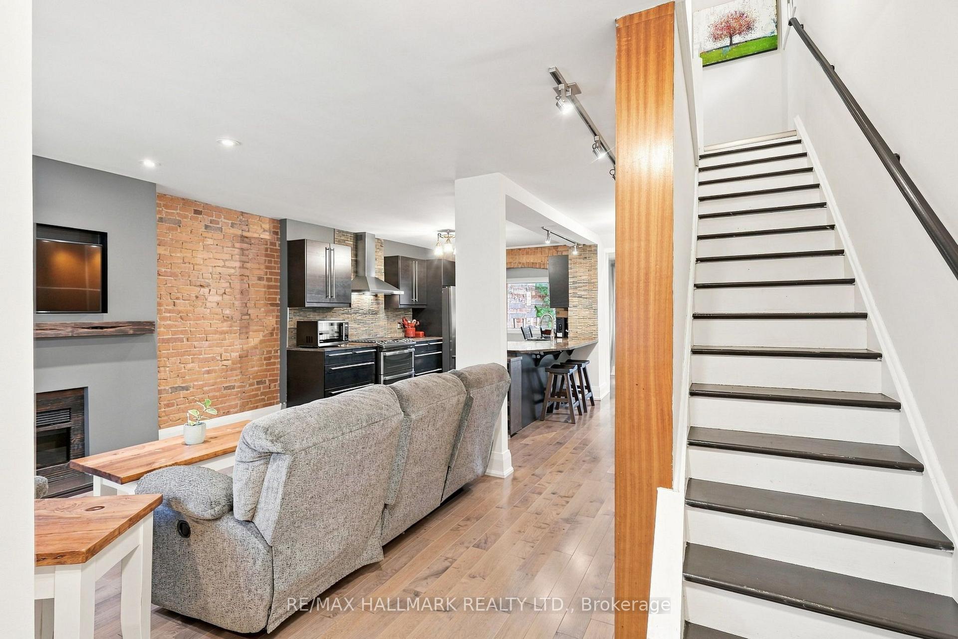 Photo 20 of 1 Glenmount Park Road, Toronto, East End-Danforth — HOMEH