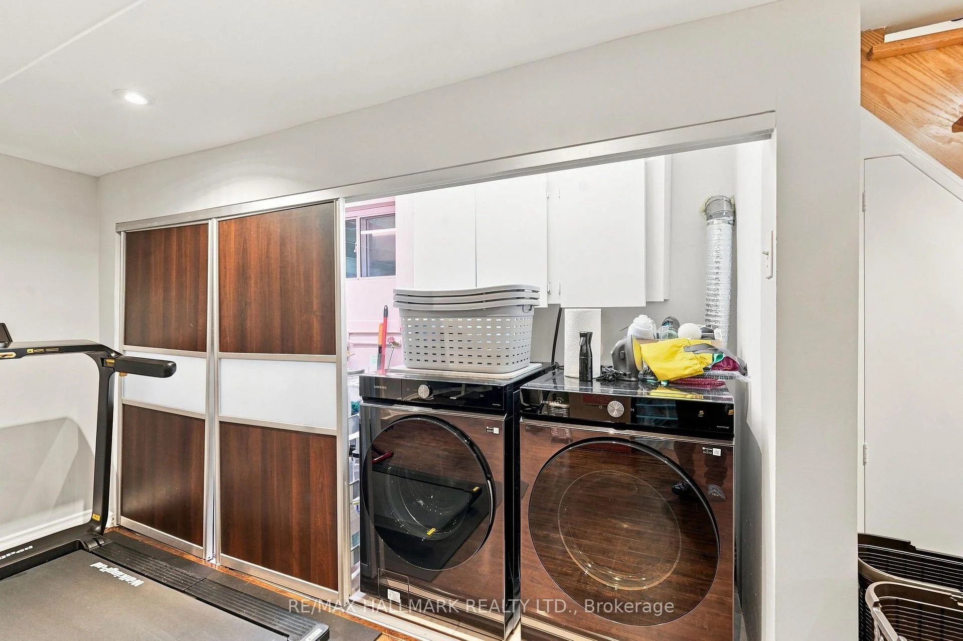Photo 37 of 1 Glenmount Park Road, Toronto, East End-Danforth — HOMEH