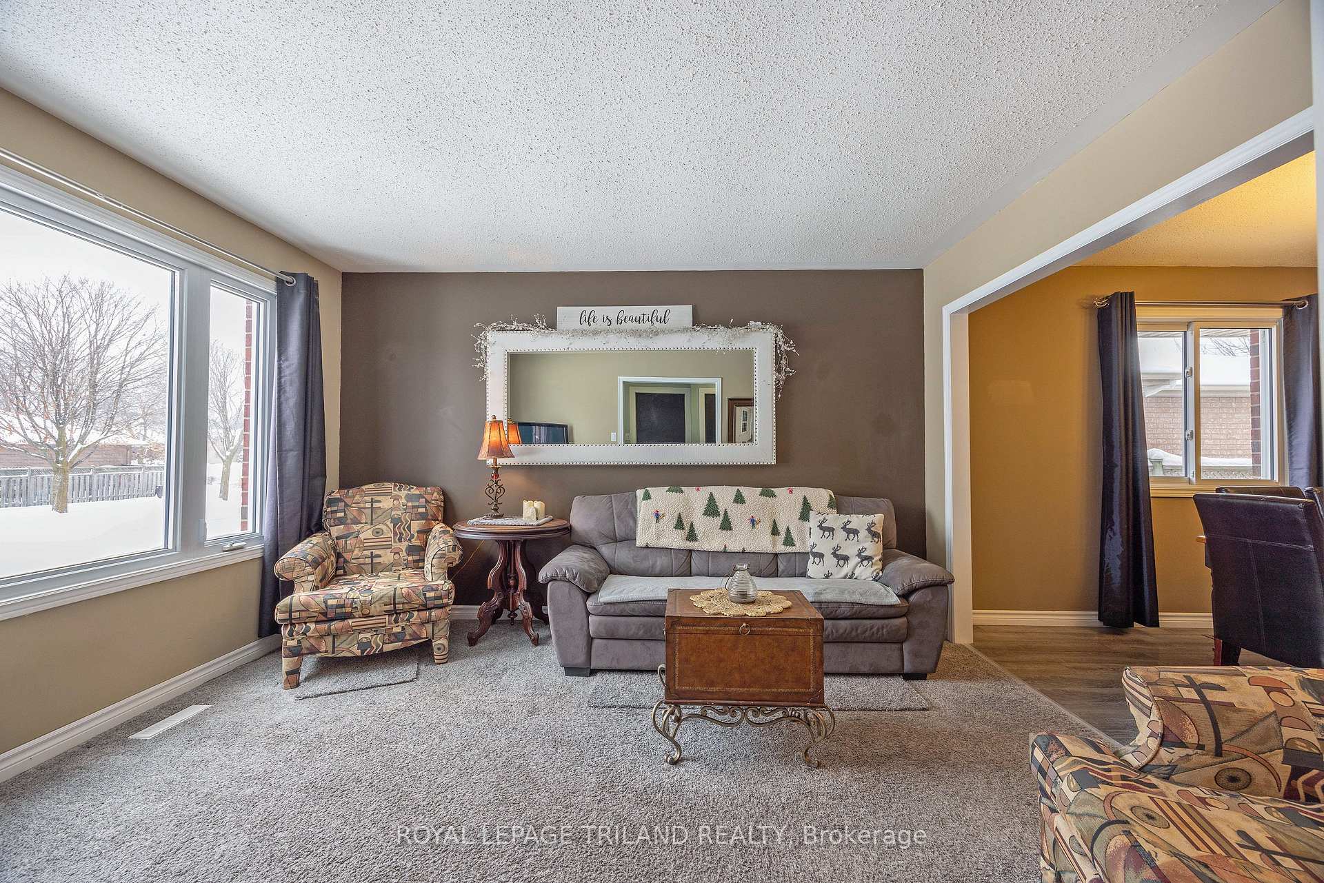 Photo 6 of 252 Josselyn Drive, London, South X — HOMEH