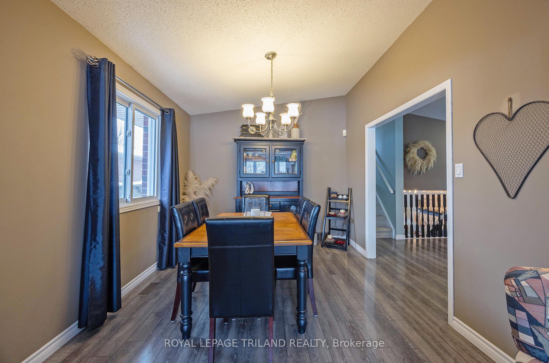 Photo 8 of 252 Josselyn Drive, London, South X — HOMEH