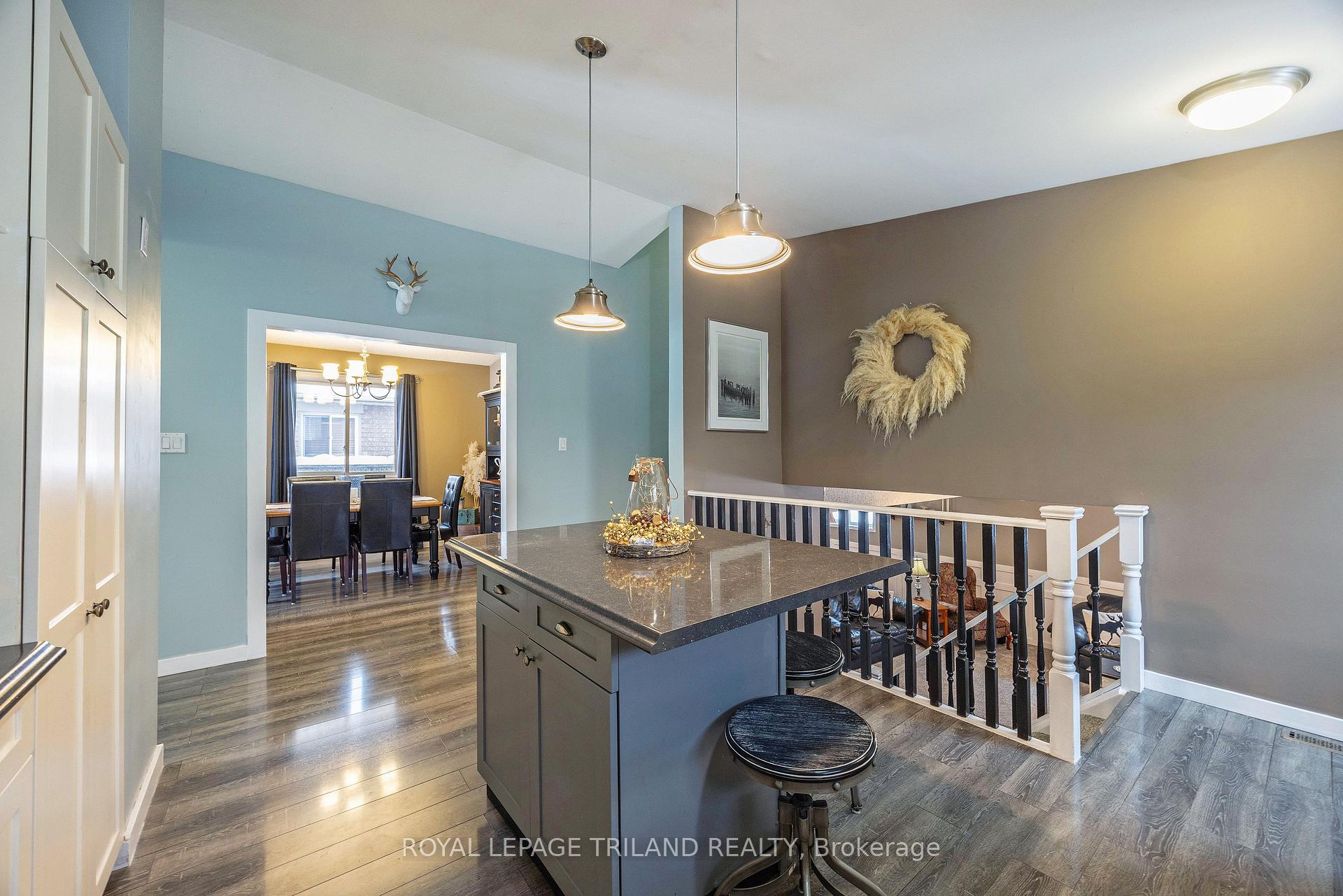 Photo 13 of 252 Josselyn Drive, London, South X — HOMEH