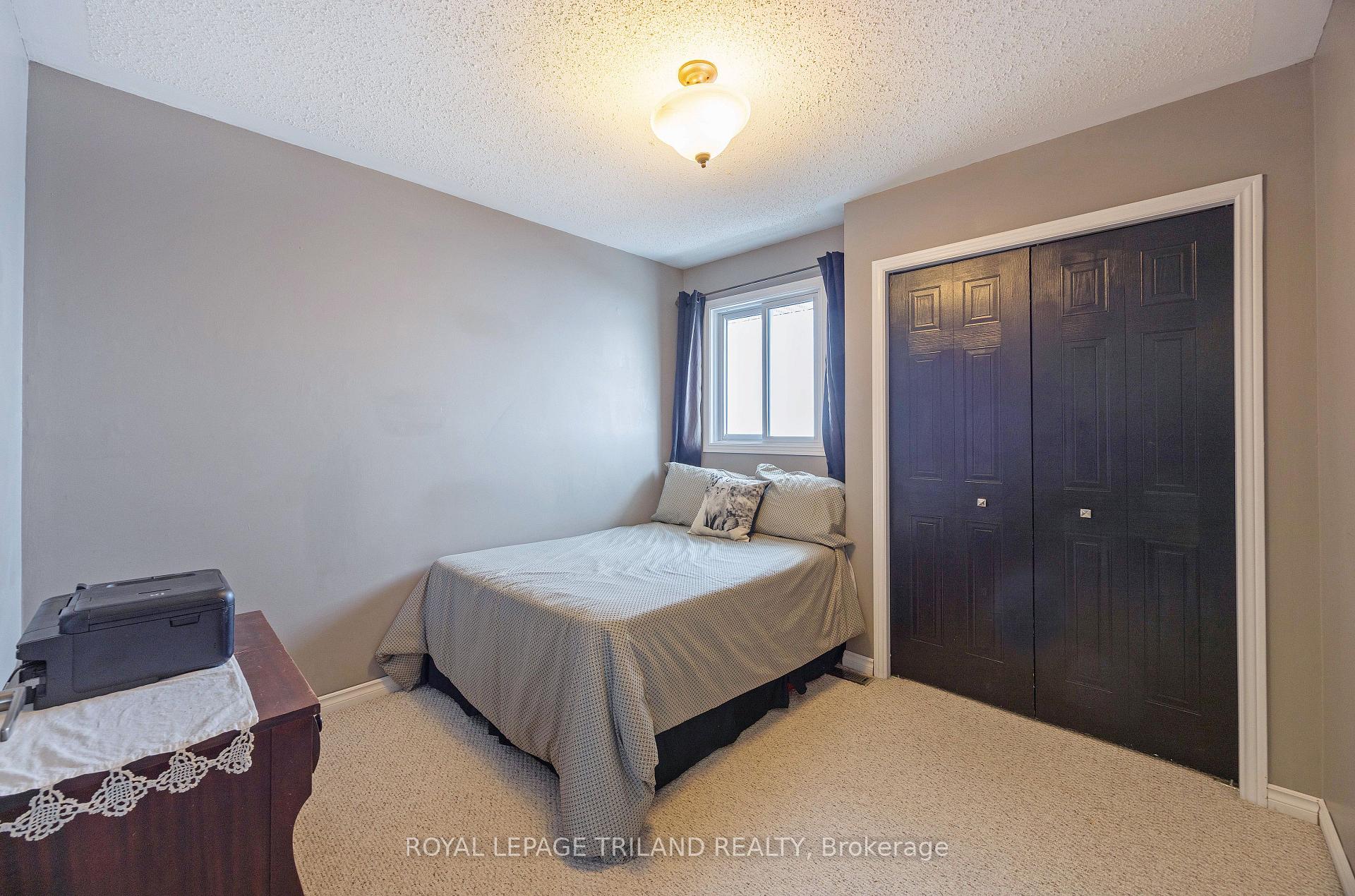 Photo 17 of 252 Josselyn Drive, London, South X — HOMEH