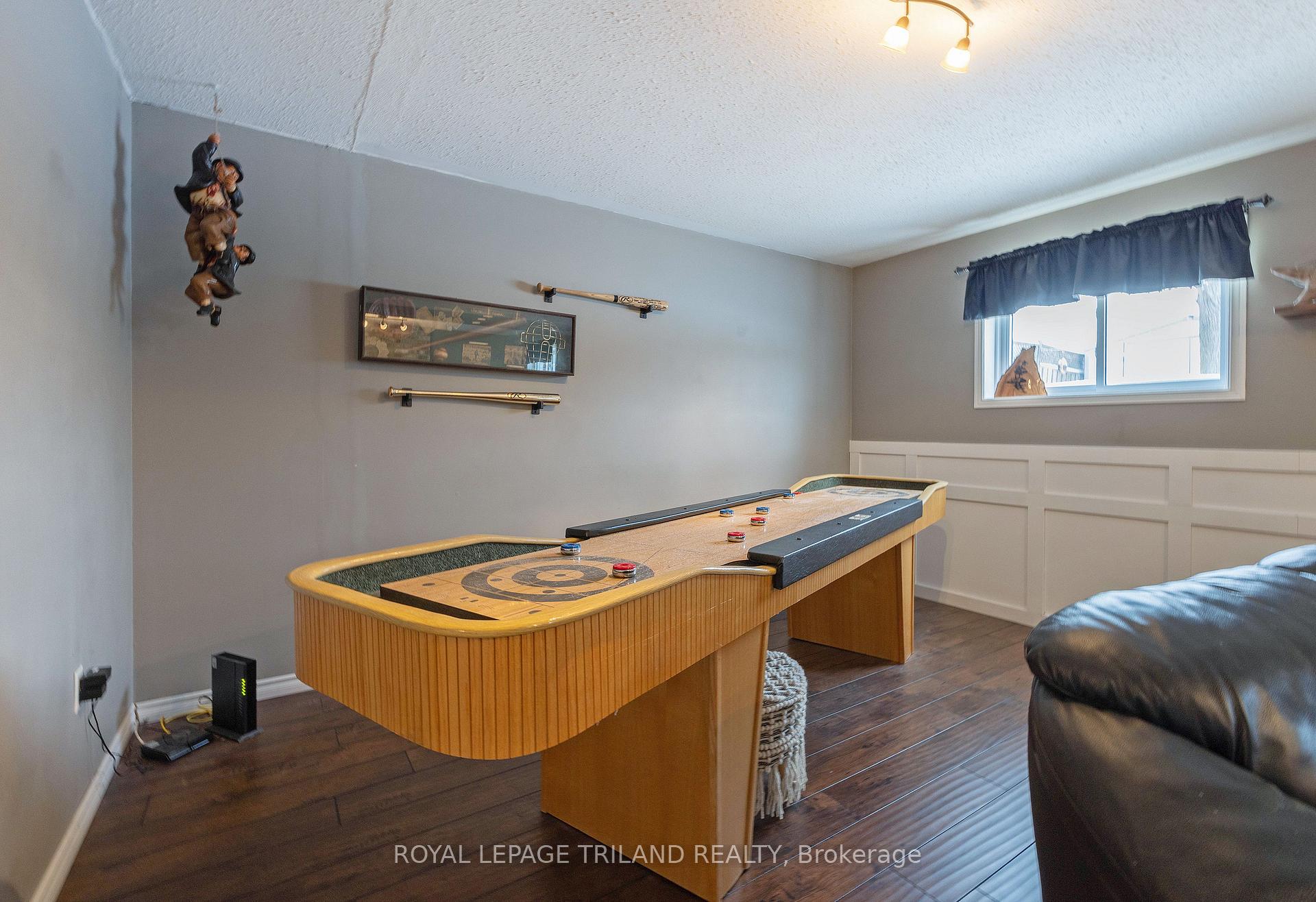 Photo 23 of 252 Josselyn Drive, London, South X — HOMEH