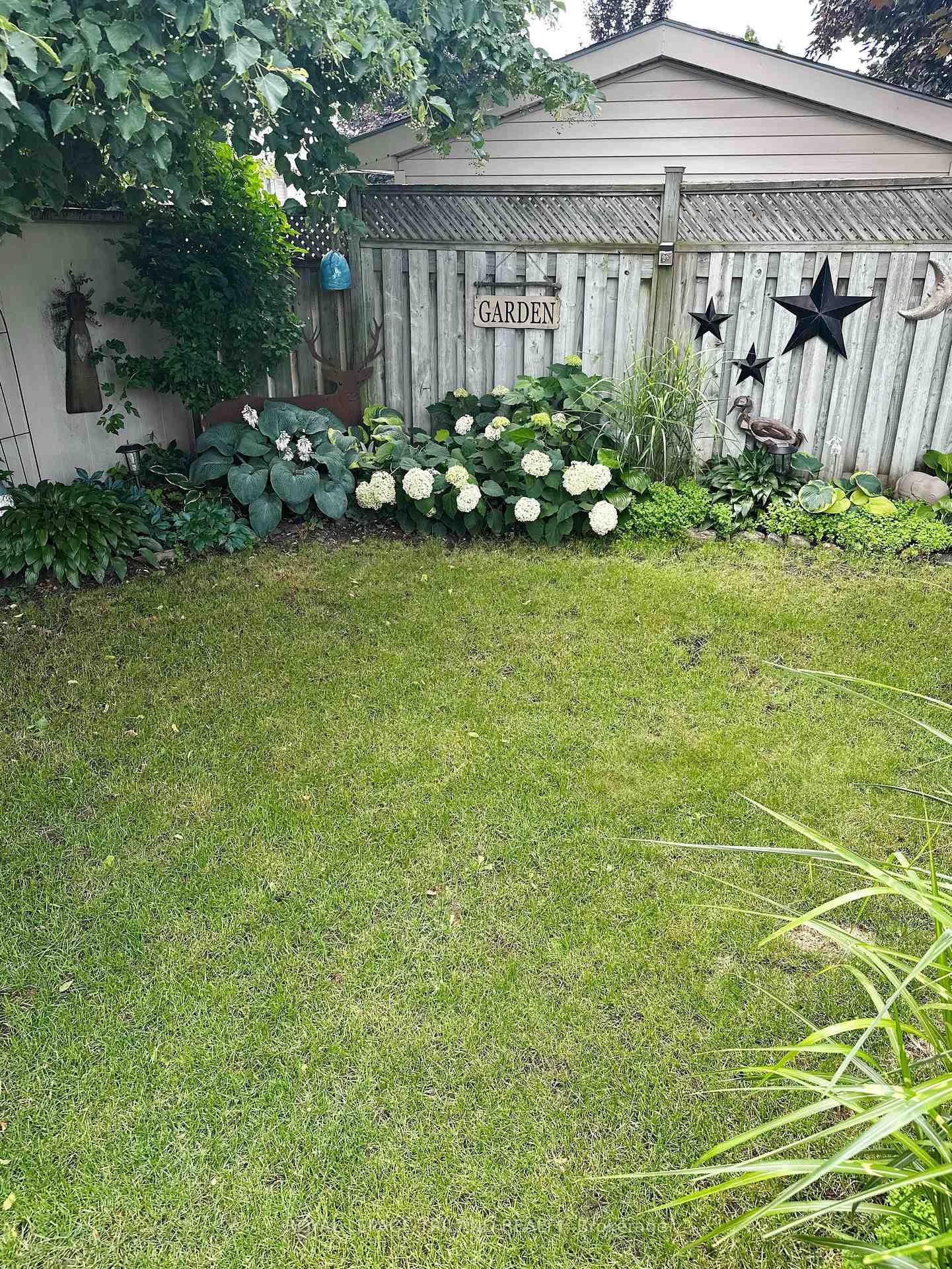 Photo 28 of 252 Josselyn Drive, London, South X — HOMEH