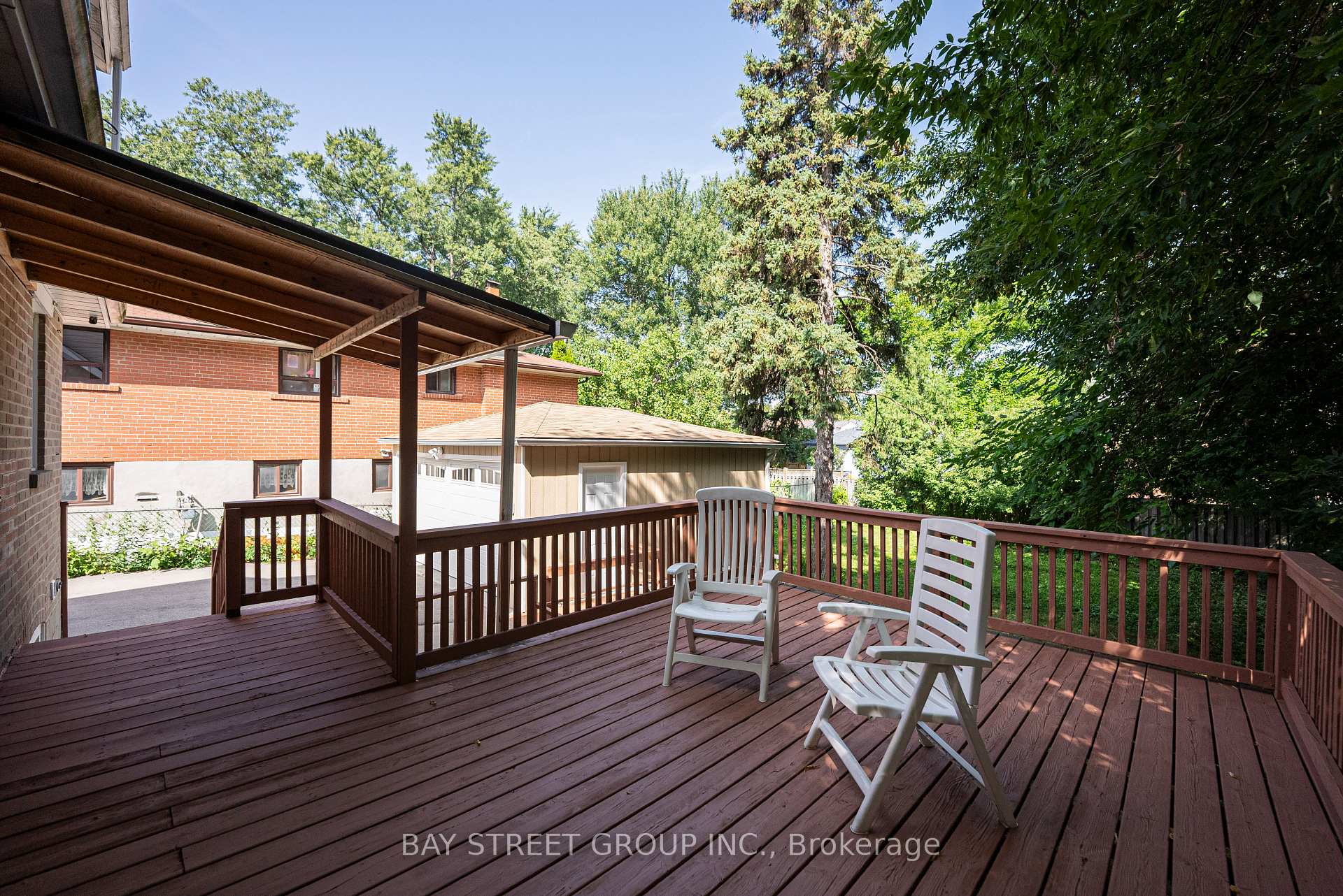Photo 4 of 52 Glen Cameron Road, Markham, Thornhill — HOMEH