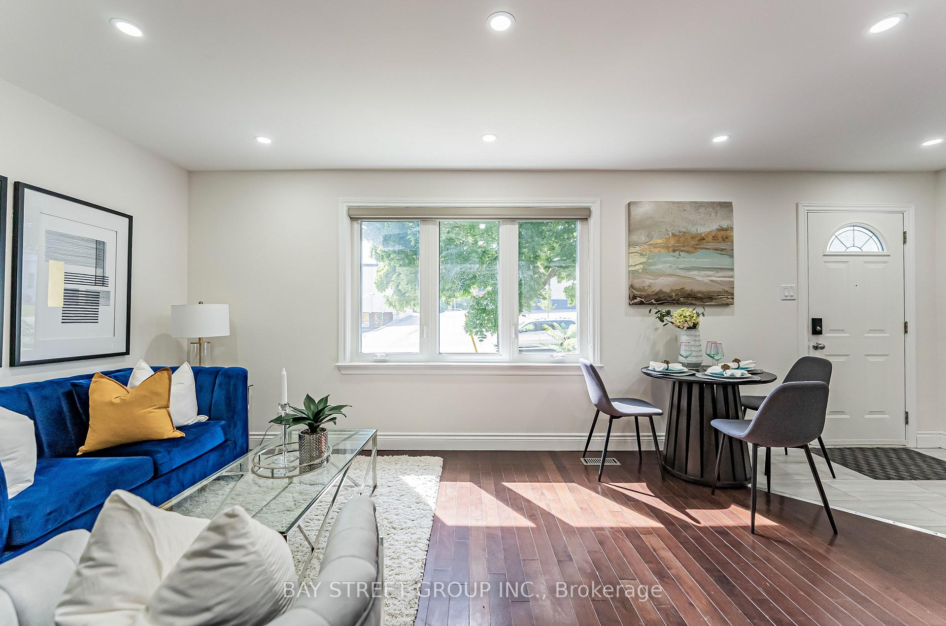 Photo 14 of 52 Glen Cameron Road, Markham, Thornhill — HOMEH