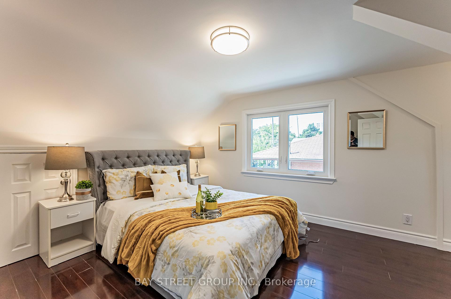Photo 20 of 52 Glen Cameron Road, Markham, Thornhill — HOMEH