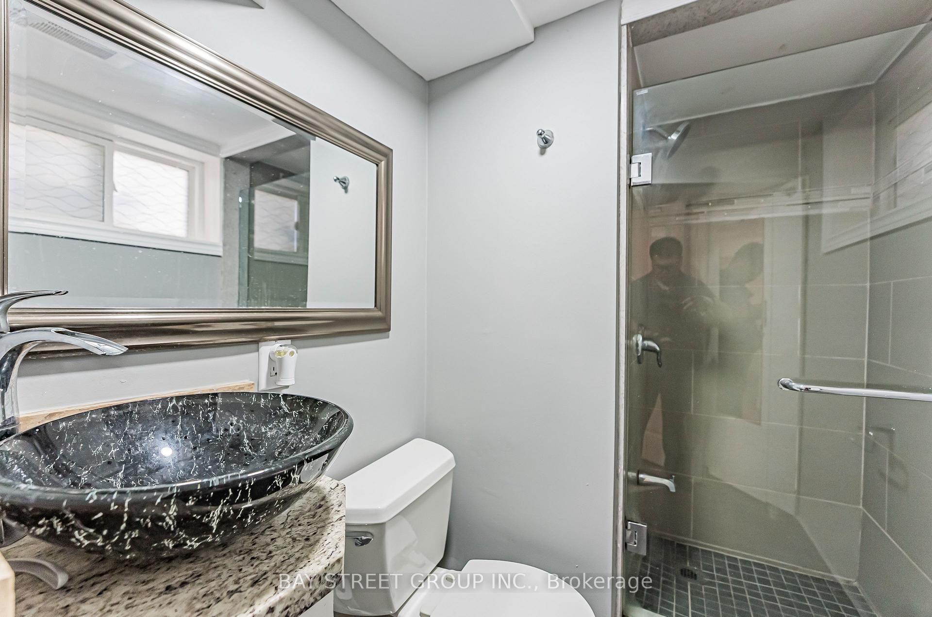 Photo 31 of 52 Glen Cameron Road, Markham, Thornhill — HOMEH