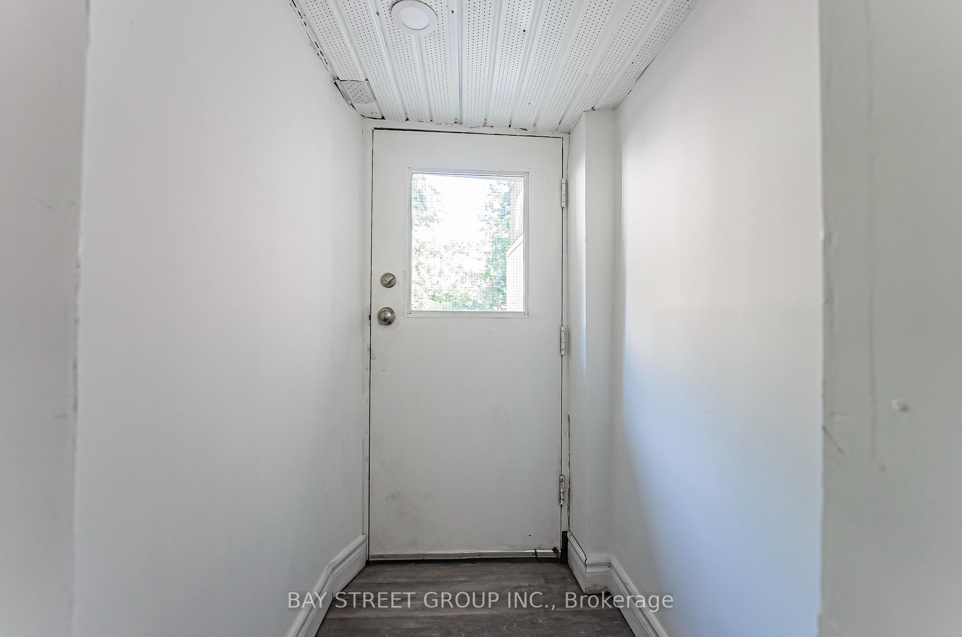 Photo 32 of 52 Glen Cameron Road, Markham, Thornhill — HOMEH