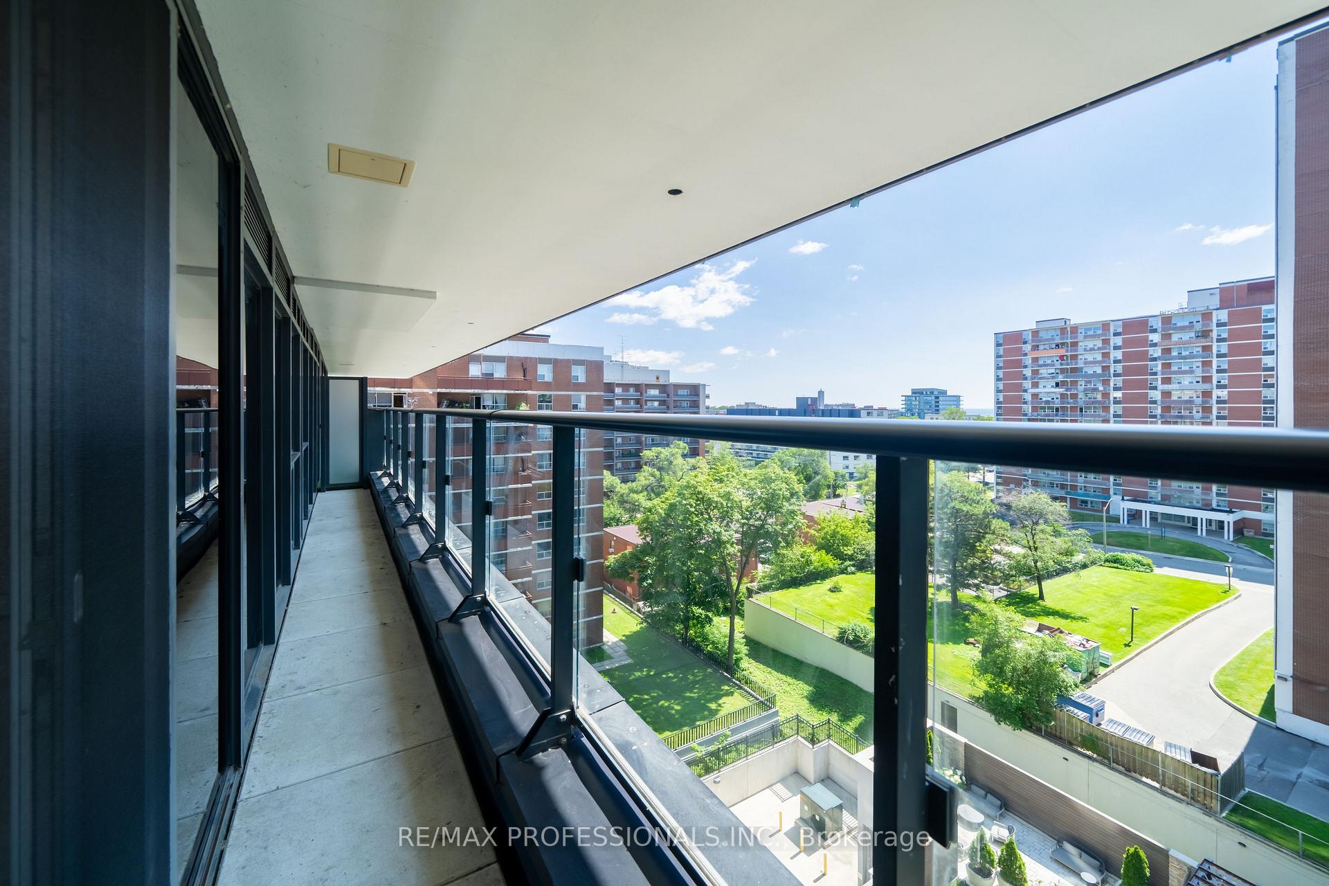 Photo 19 of Unit 816, 21 Park Street E, Mississauga, Port Credit — HOMEH