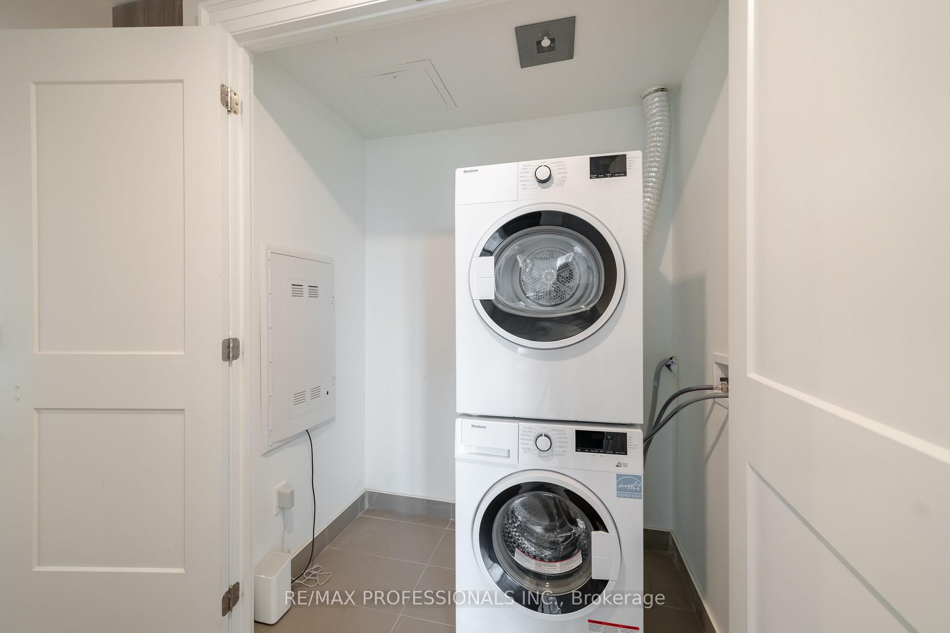 Photo 27 of Unit 816, 21 Park Street E, Mississauga, Port Credit — HOMEH