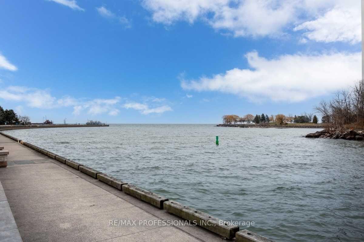 Photo 38 of Unit 816, 21 Park Street E, Mississauga, Port Credit — HOMEH