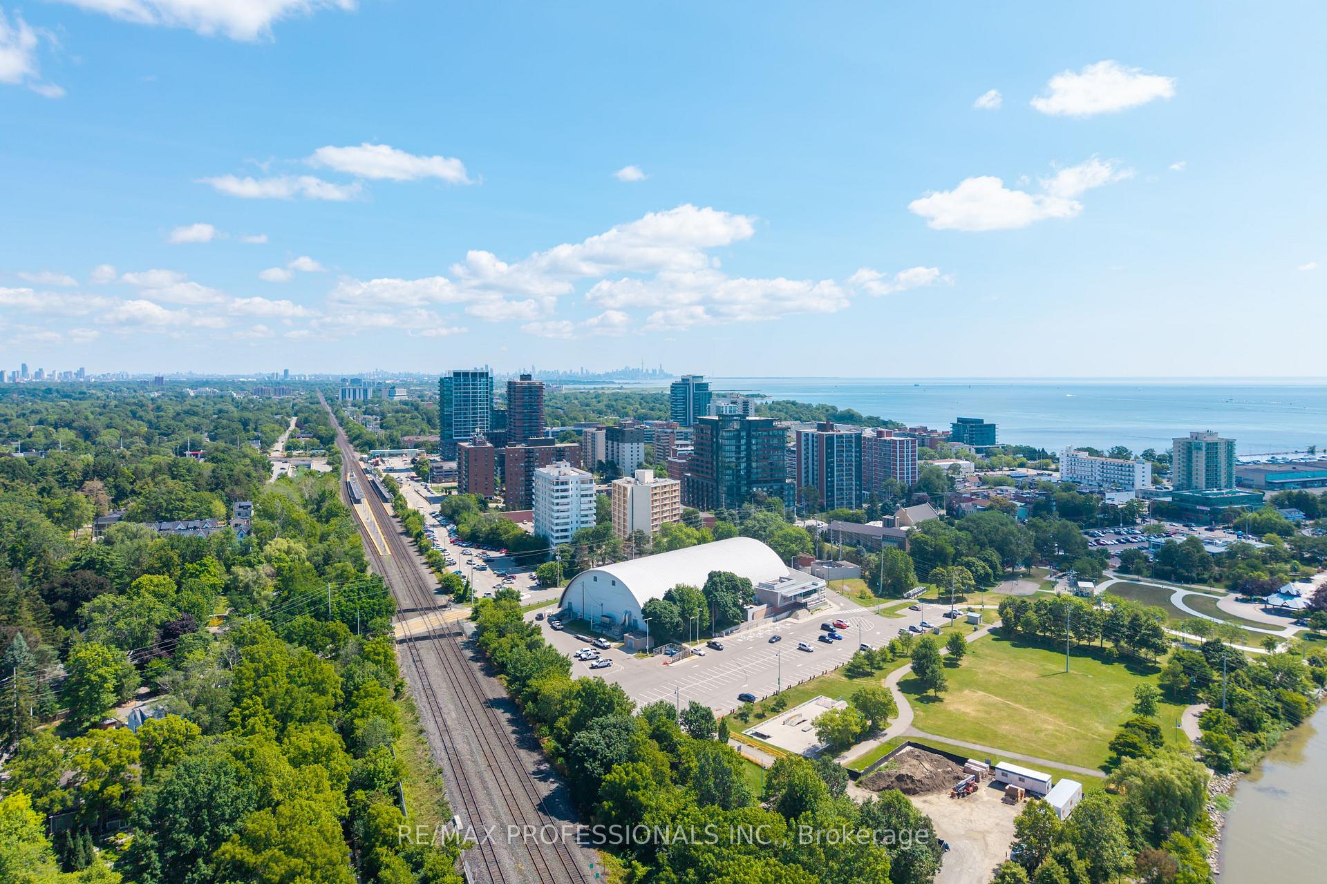 Photo 39 of Unit 816, 21 Park Street E, Mississauga, Port Credit — HOMEH