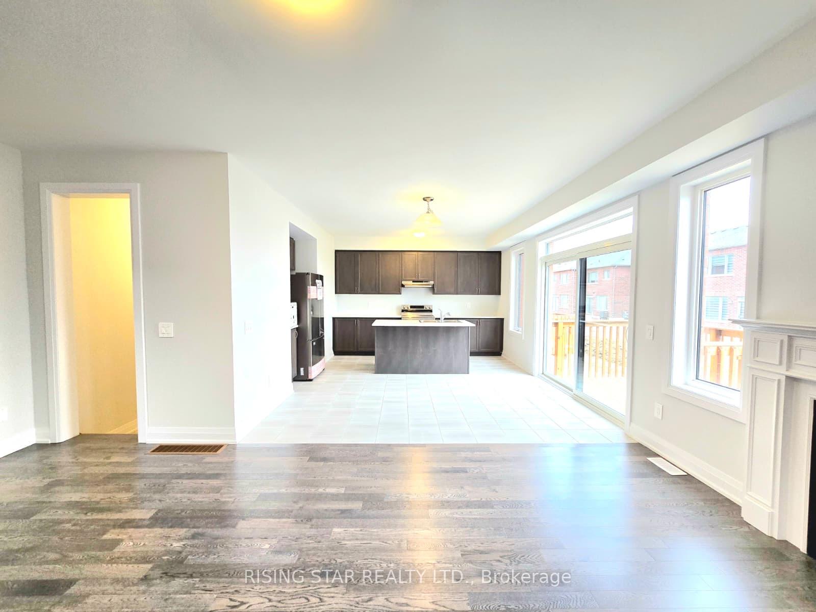 Photo 5 of 176 St Joseph Road, Kawartha Lakes, Lindsay — HOMEH