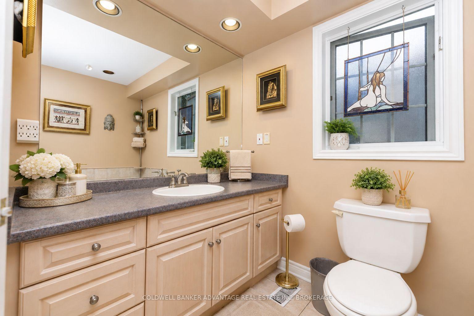 Photo 21 of 8165 Mount Olive Crescent, Niagara Falls, Mt. Carmel — HOMEH