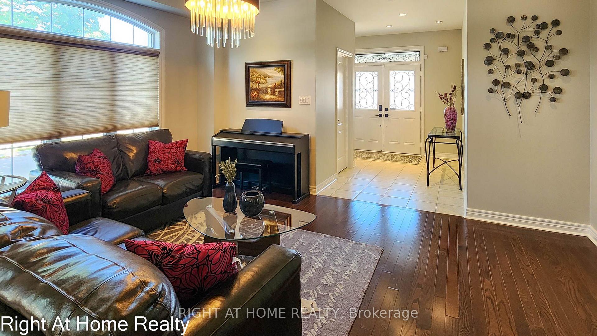 Photo 9 of 22 Bluffmeadow Street, Brampton, Bram East — HOMEH