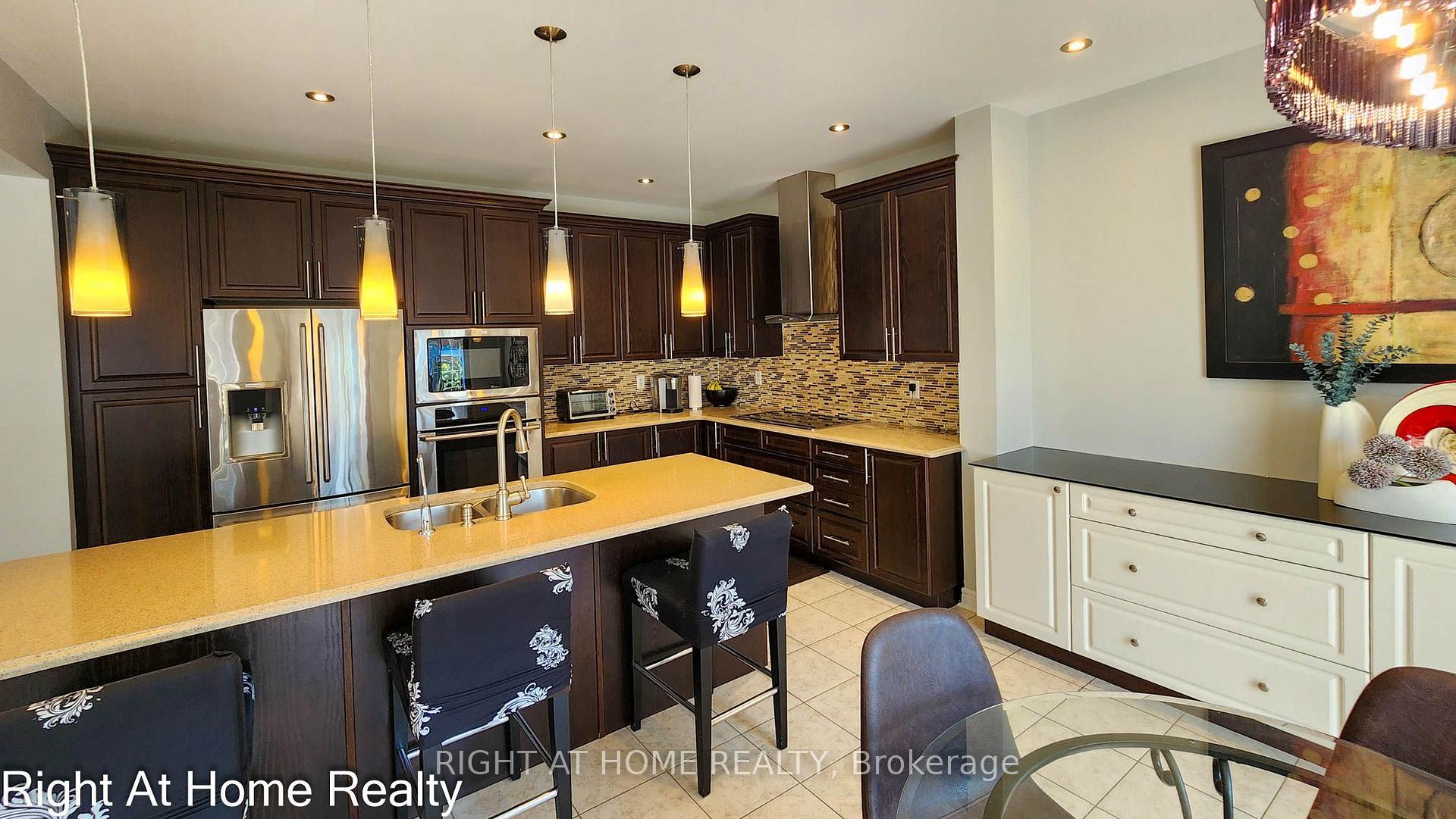 Photo 13 of 22 Bluffmeadow Street, Brampton, Bram East — HOMEH