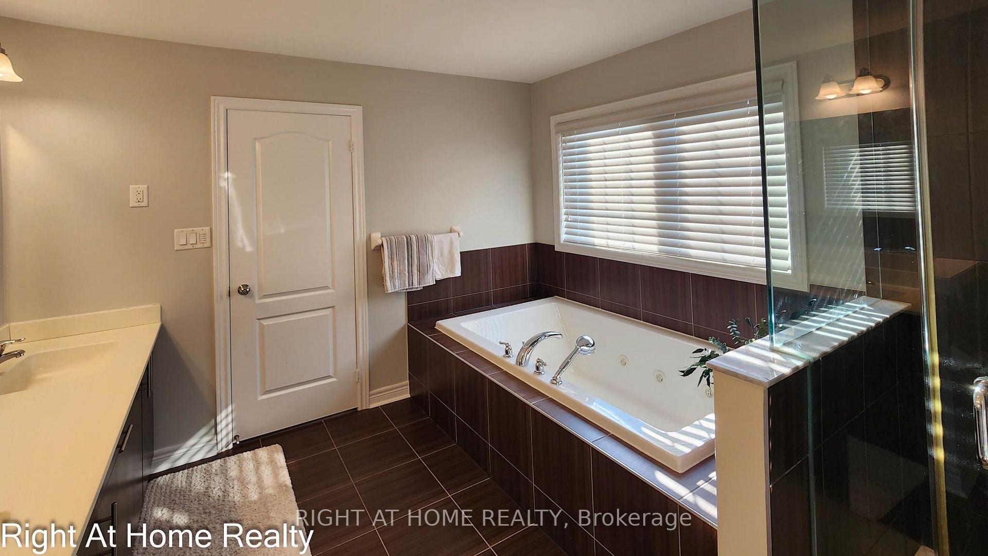 Photo 25 of 22 Bluffmeadow Street, Brampton, Bram East — HOMEH