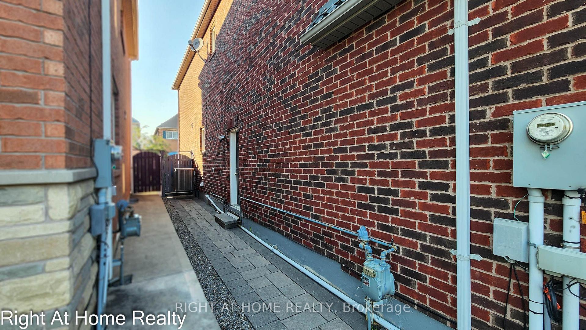 Photo 46 of 22 Bluffmeadow Street, Brampton, Bram East — HOMEH